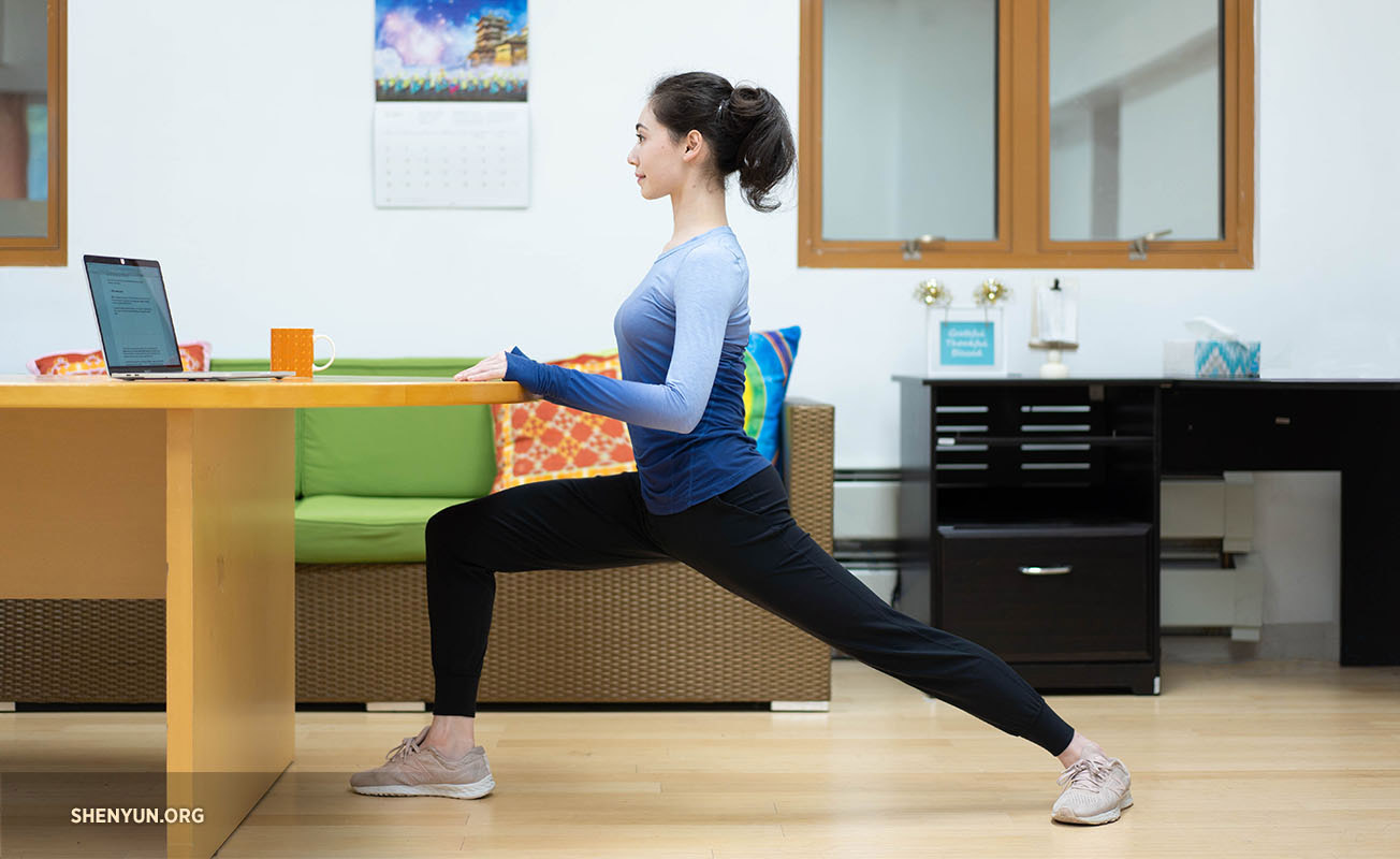 Shen Yun Performing Arts  Stretching With Yoga Blocks - Dancer Edition