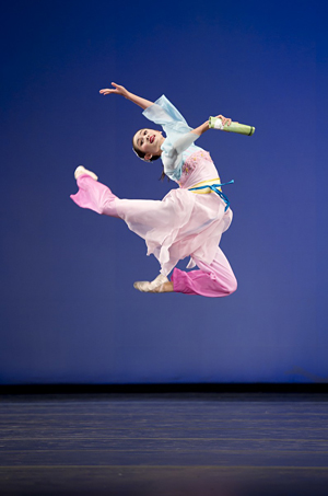 Angelia Wang 2010 Dance Competition New