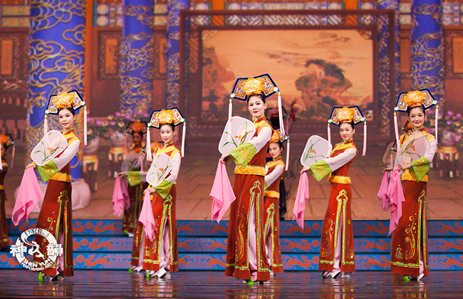 Manchurian Dancers