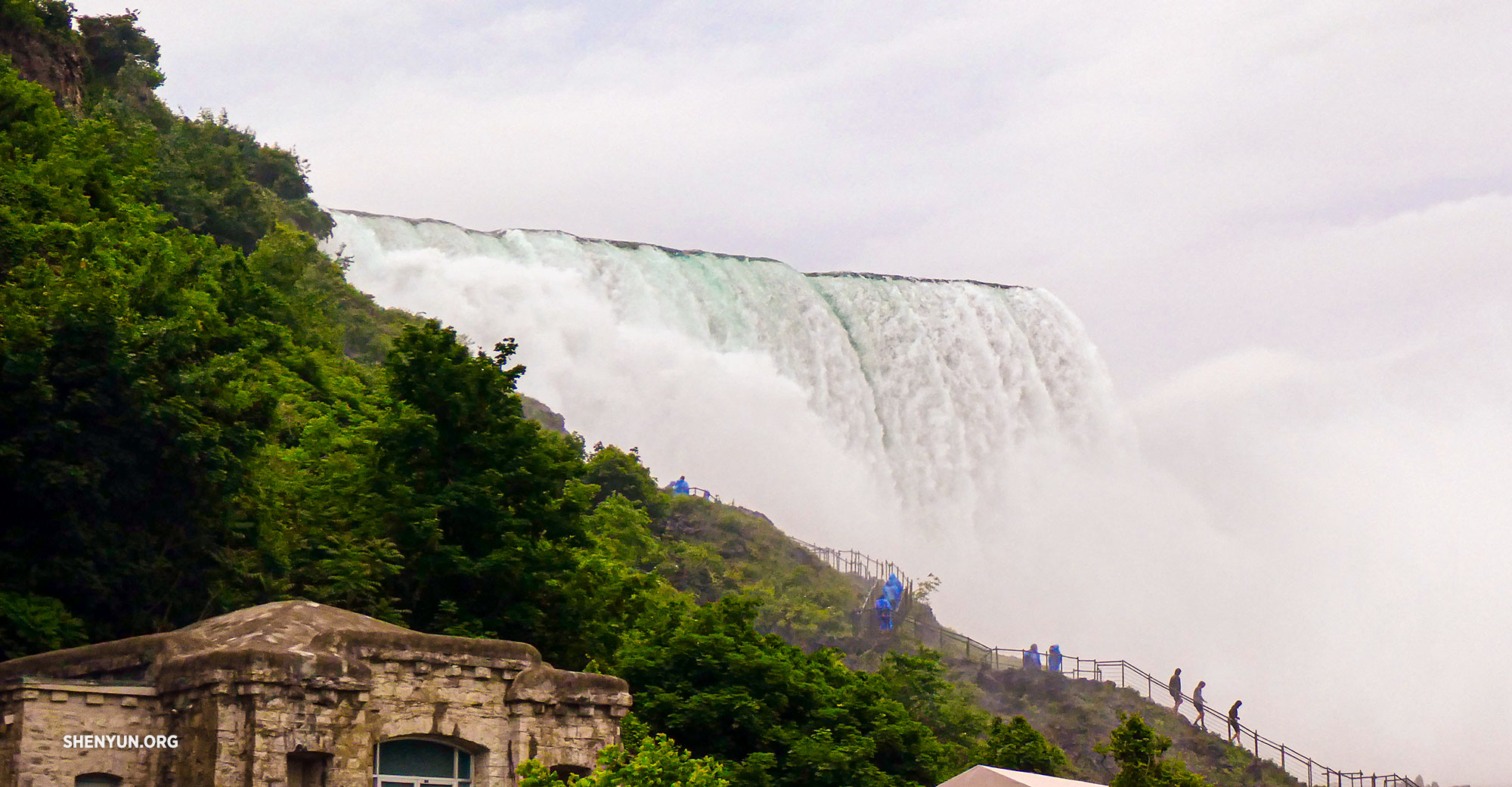 NiagaraFalls Landscape P1010670