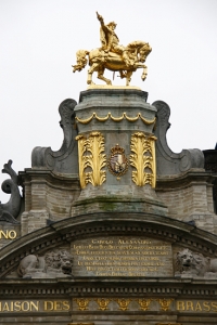 Estatua de Carolo Alexandro, todav&iacute;a no estoy segura de qui&eacute;n fue (Annie Li).