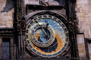 Im Jahr 1410 installiert, ist dies die &auml;lteste astronomische Uhr der Welt. Das ist alles sehr sch&ouml;n, aber kann jemand herausbekommen wie viel Uhr es ist? (Annie Li)