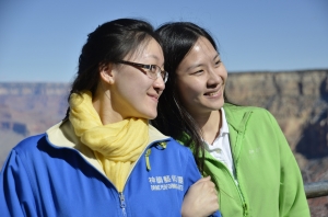 The Grand Canyon provides fantastic photo ops - musicians Maria Han and Yi-Chin Lin. (Annie Li)