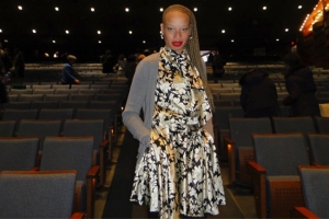 &ldquo;Perfectie van begin tot eind. Het was krankzinnig.&rdquo; &ndash; Stacey McKenzie, model, zag Shen Yun in Toronto