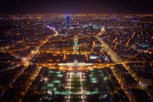 Parigi &ndash; Vista de Place des Invalides (tomba di Napoleone) dalla Torre Eiffel. (Ben Chen)