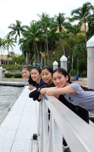 Fr&aring;n v&auml;nster: Dansarna Jane Chen, Grace Lin, Ellie Rao och Michelle Xu.