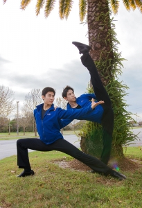 Fr&aring;n v&auml;nster: Shen Yun New York Companys dansare Jay Huang och Piotr Huang (inget sl&auml;ktskap) i Lakeland, Florida.