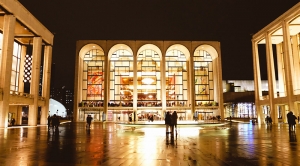 La compagnia Shen Yun di New York durante la prima serie di spettacoli al Lincoln Center (foto della ballerina Nancy Wang)
