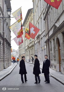 Mezitím v Evropě měli naši lidé z Shen Yun International Company den volna v Ženevě. (fotila Ziyuan Fu)