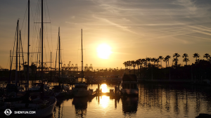 Dan Shen Yun New York Company bersiap-siap untuk pertunjukan di Long Beach, Kalifornia. (Foto oleh penari Nancy Wang)
