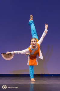 Jane Chen, ballerina di Shen Yun, ha vinto il secondo posto nella categoria femminile adulti .