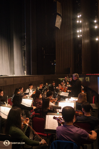 Orkestra Shen Yun World Company saat latihan sebelum tampil di Ottawa. (Foto oleh Ben Chen)