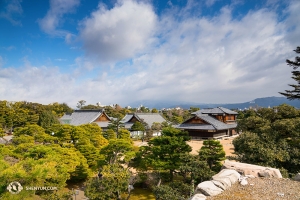 The view from Nijo Castle in Kyoto. (Photo by Kenji Kobayashi)
