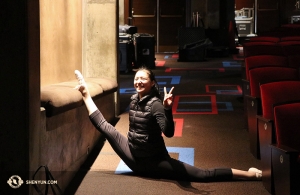 La danseuse Jinyan Jin s’échauffe. (Photo de la danseuse Kaidi Wu)
