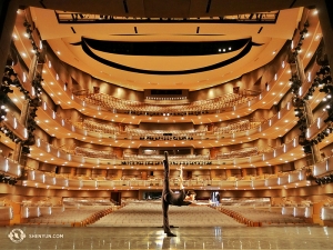 It was Shen Yun’s first time at this theater, and dancer Joe Huang takes it all in. (Photo by dancer Antony Kuo)