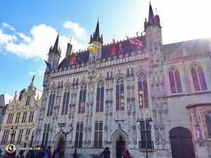 Burg Square i ratusz w Brugii. (fot. Joe Huang)
