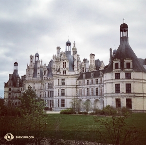 Po przedstawieniach w Aix-en-Provence, zespół zatrzymał się we francuskim zamku w Chambord. (fot. skrzypaczka Paulina Mazurkiewicz)
