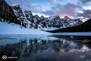 ひとつ前の写真と似ているが、こちらはコントラバス奏者のTKクオが撮影したカナダ・バンフの山々。