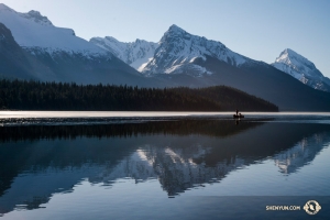 Hans bilder från Alberta, Kanada, visar det stora utbudet av intensiva färger under olika tider på dagen. (Foto: TK Kuo)
