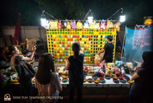 Musicisti concordano i prezzi al Kenting Night Market
