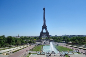 Slavná Eiffelova věž, tyčící se do výšky 1063 stop, byla nejvyšší budovou na světě od zahájení její výstavby (v roce 1889) až do roku 1930. (Fotil tanečník Jack Han)