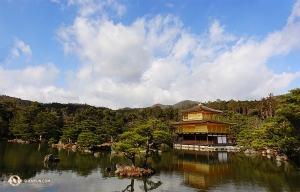 Der Tänzer Jeff Chuang schloss sich den anderen an, um diesen Blick auf den Goldenen Pavillon aus der Ferne einzufangen. (Foto: Tänzer Jeff Chuang)
