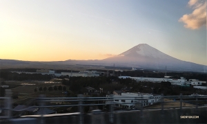 Das ist die erste Woche der Shen Yun World Company in Japan. Raten Sie mal, wohin wir als nächstes fahren? (Foto: Betty Wang)