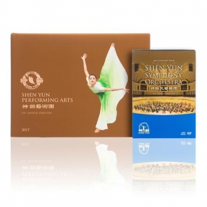 Relive Shen Yun’s spectacular moments with our 2017 photo album and symphony orchestra CD&DVD gift set. For those who did not get a chance to see the performance or simply like to revisit a beautiful memory, this is the perfect gift.
