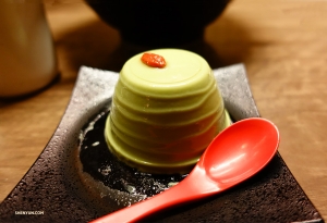 デザートの抹茶杏仁豆腐。（撮影：ダンサー、ジェフ・チュワン）