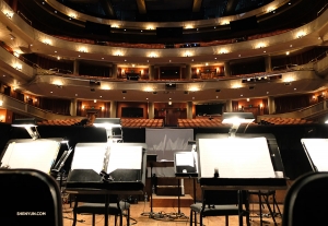 La compagnie Shen Yun Global arrive au magnifique centre Ordway pour les arts de la scène, à St. Paul, dans le Minnesota. (Photo de la violoniste Karen Chen)<br />
