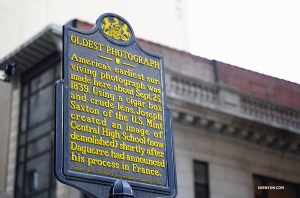 Shen Yun Touring Company arrives in Philadelphia. For a nanosecond, America’s oldest and newest photo were in the same spot. (Photo by dancer William Li)
