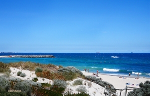 Setelah pertunjukan tujuh hari selama lima hari di Regal Theatre di Perth, para pemain memiliki kesempatan untuk bersantai dan mengunjungi pantai-pantai di Perth. (Foto oleh Jun Liang)