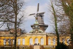 <p>Nous visitons également l'ancienne résidence préférée du roi prussien Frédéric le Grand, son palais d'été, Sanssouci. (Photo du danseur Tony Zhao) </p>
