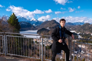 <p>Andrew Fung - le danseur-photographe, à l’origine des nombreuses photos de ces pittoresques châteaux. </p>
