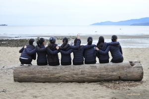 Better than a typical park bench, this huge log can fit eight dancers! (Photo by dancer Diana Teng)
