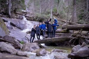 <p>Als nächstes halten wir am Shannon Falls Provincial Park an, um den dritthöchsten Wasserfall in British Columbia zu sehen.</p>