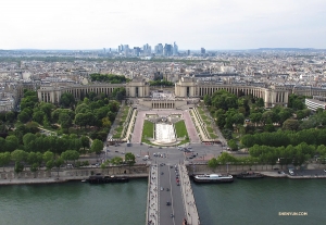 <p>Vue du Trocadéro de Paris, composé de jardins et de bâtiments construits pour l’Exposition Universelle de 1937.</p>
