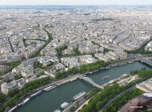 From the other side of the Eiffel Tower, a view of River Seine. See if you can spot the Arc de Triomphe.
