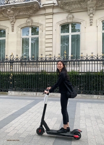 Running out of time! Principal Dancer Michelle Lian scoots around to make her sightseeing more efficient.
