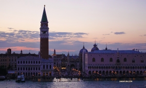 <p>...et Venise en Italie.</p>