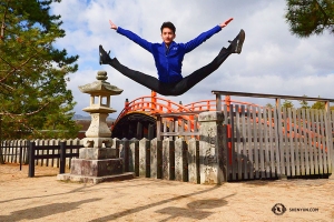 Stanley Lin gets great height jumping from a sidewalk—no trampoline required!