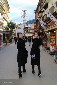 Typical ladies, Principal Dancers Melody Qin (left) and Michelle Lian head off to check out the shops.