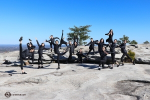 Le site le plus visité de l’état de Géorgie, le Stone Mountain, offre un décor pittoresque pour une magnifique photo de groupe.