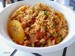Die Gruppe fand sogar chinesisches Essen nach peruanischer Art vor. Das ist Chaufa (ihre Variante von chinesischem gebratenem Reis). Es ist bei den Einheimischen sehr beliebt.