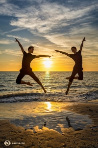 Principal Dancer Alvin Song joins in. (Photo by Tony Xue)