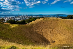 ...To the Mount Eden Volcanic Crater! (Photo by Tony Xue)