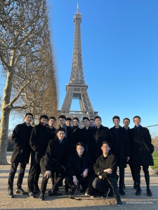 Chúng tôi đã hoàn thành 4 buổi diễn tại Paris và rất nóng lòng trở lại thành phố này vào tháng 3 sắp tới!