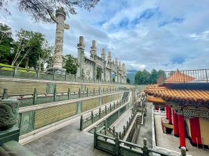 Après une longue montée, nous voilà enfin au temple.