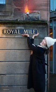 På en ledig dag ger sig solistdansaren Nara Oose ut för att utforska Royal Mile, Edinburghs mest kända gata.