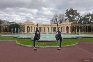 Eine Anspielung auf Paris? Die Gestaltung des Parks wurde von dem französischen Landschaftsarchitekten Jean-Claude Nicolas Forestier entworfen, der auch die Gärten des Schlosses von Versailles in Frankreich entworfen hat.